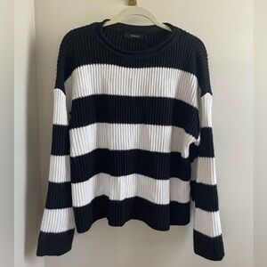 Zesica - Blk/wht‎ striped sweater | Women's M